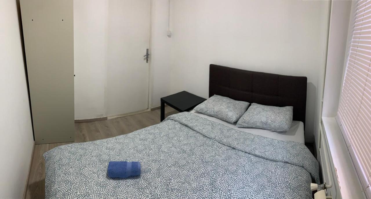 Private Rooms Belgrade Hostel Zewnętrze zdjęcie