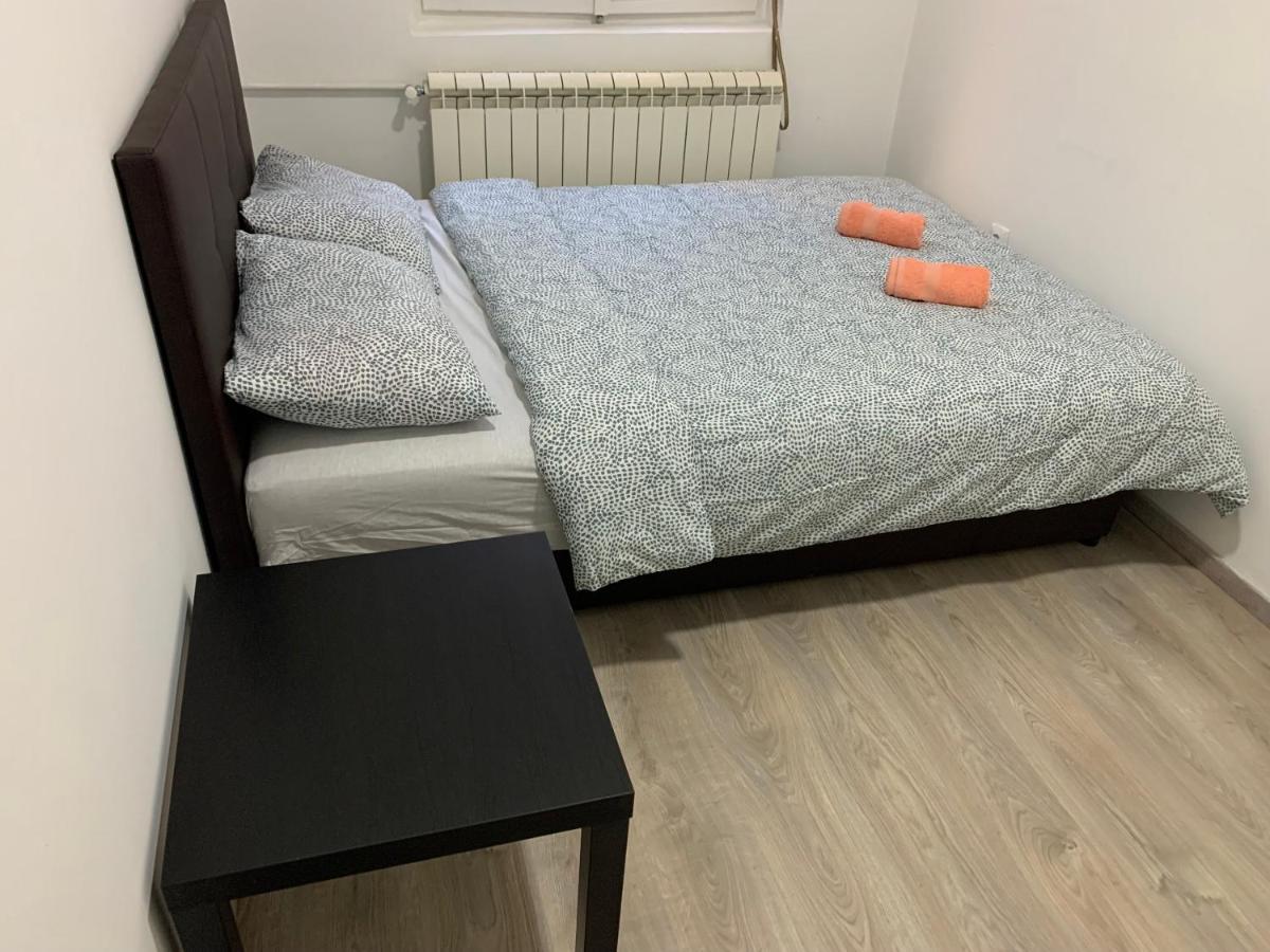Private Rooms Belgrade Hostel Zewnętrze zdjęcie